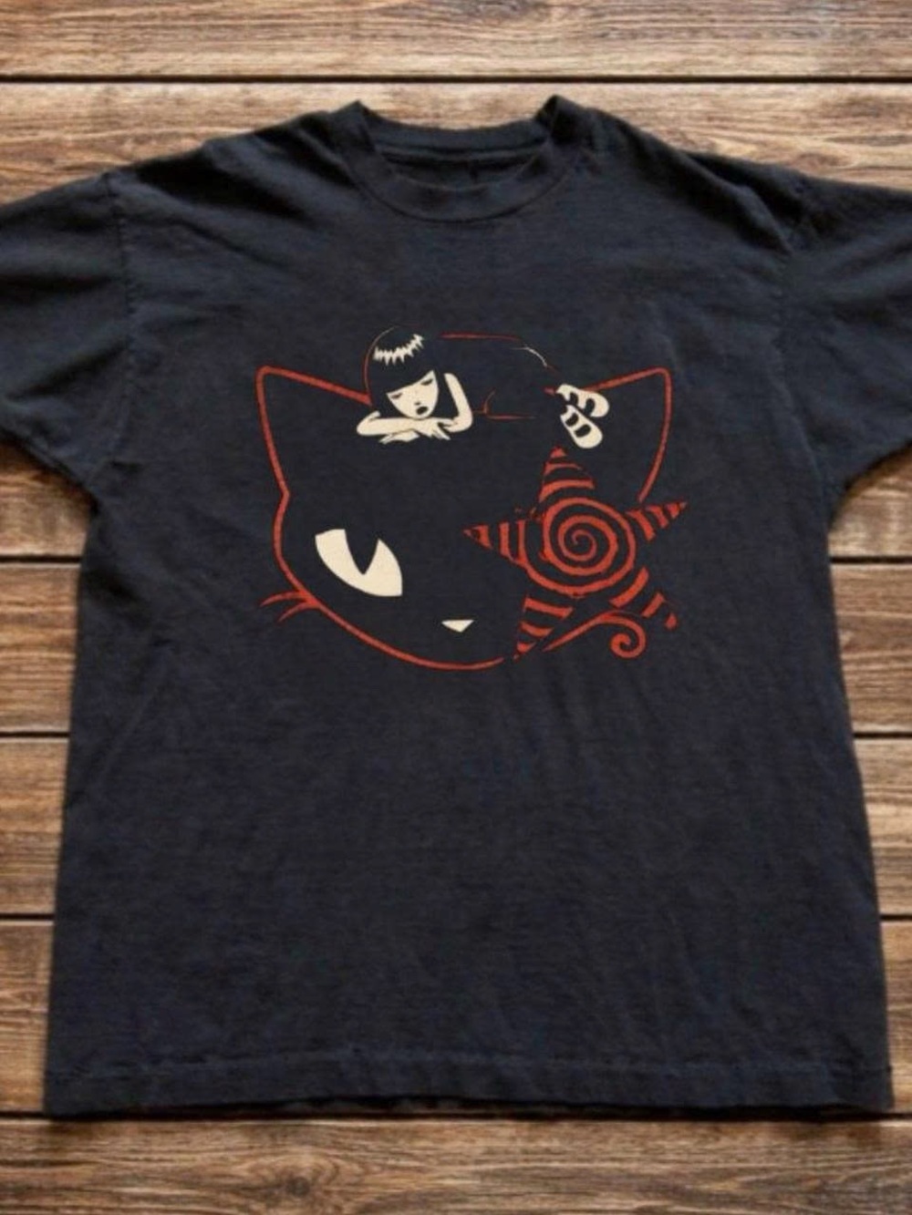 Gildan Black Short-Sleeve Tee with Red and Cream Cat Graphic
